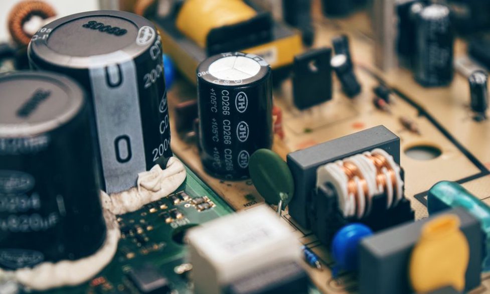 Zasilanie wzmacniacza audio: co naprawdę wpływa na pracę systemu Hi-Fi