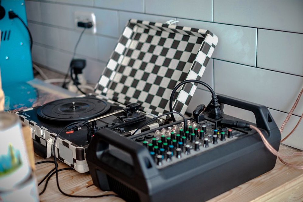 Ustawienie wzmacniacza audio w systemie Hi-Fi