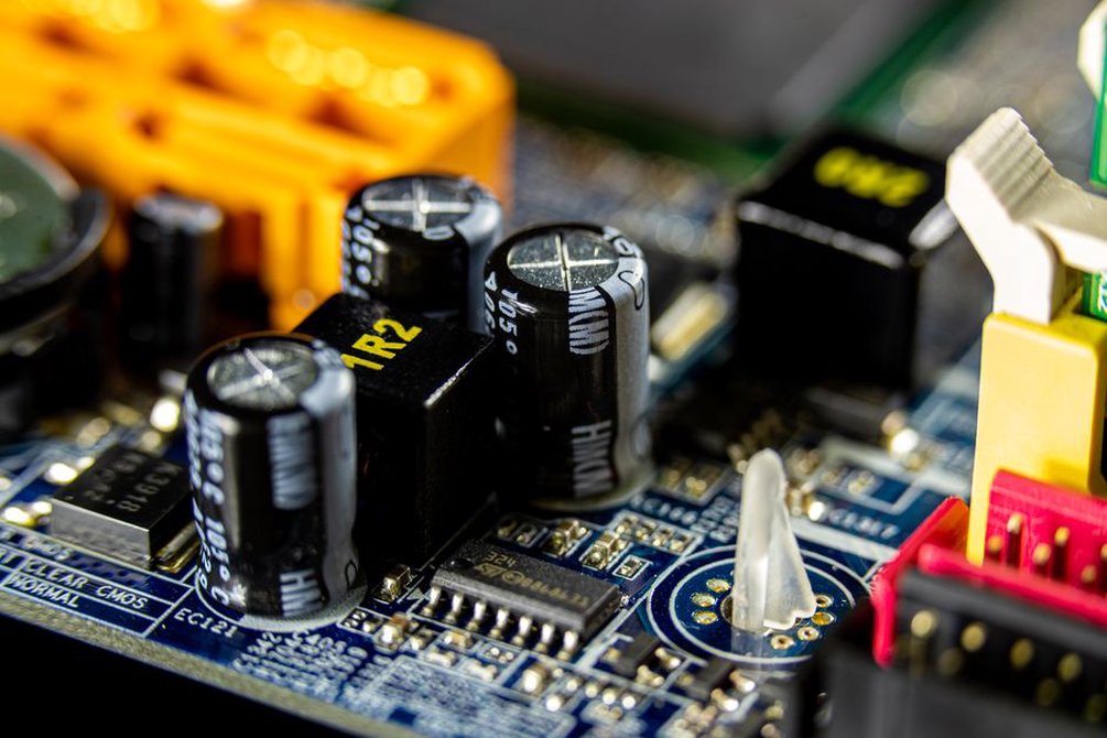 Moduły impulsowe w domowym Hi-Fi: jak oceniać wzmacniacze klasy D