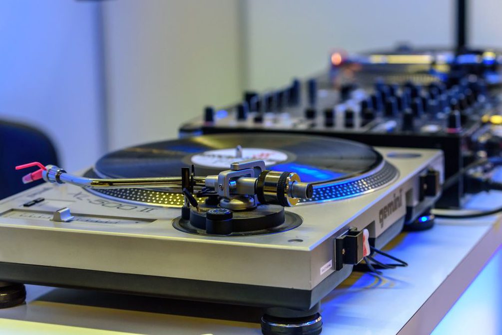 Uprawnione połączenia za wzmacniaczem stereo