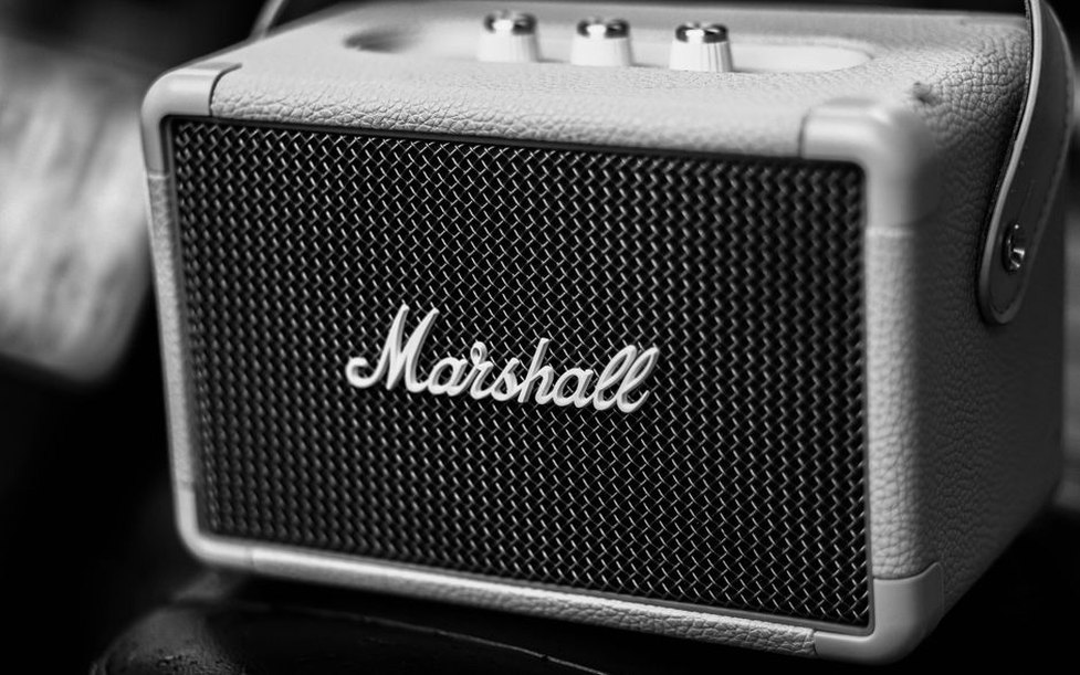 Gniazda audio w sprzęcie Hi-Fi: styki, trwałość i objawy usterek